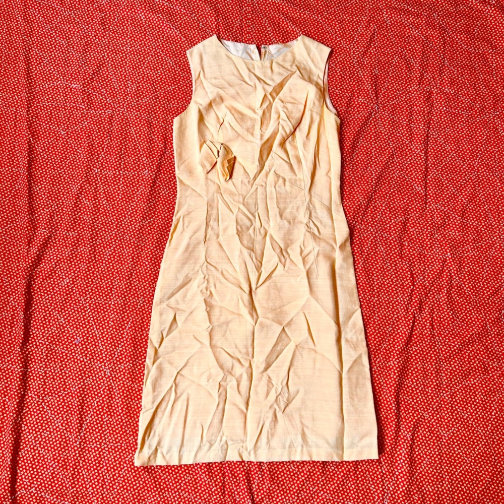 Vintage 1960s Peach Sleeveless Shift Dress with Bow Detail Twee Coquette